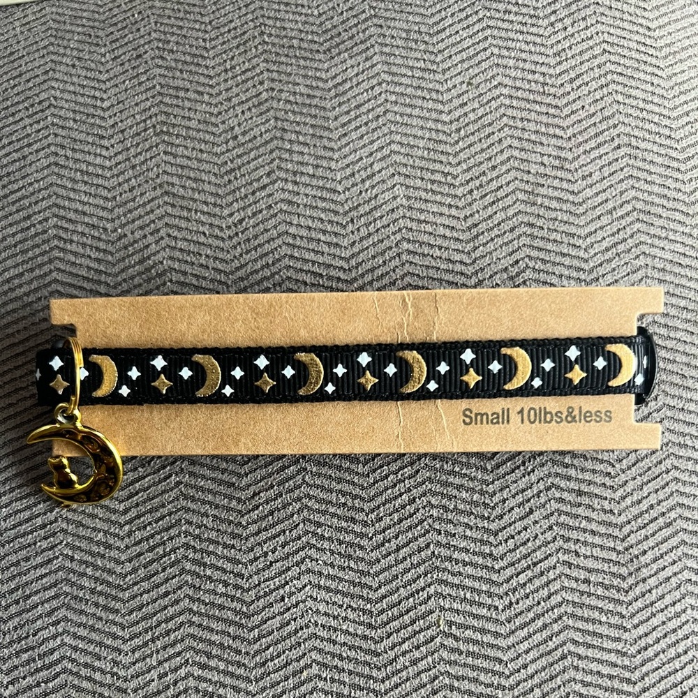 Brand New Gold Moon Cat Collar